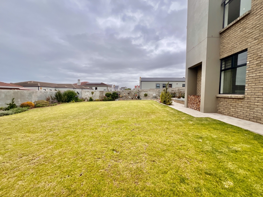 3 Bedroom Property for Sale in Myburgh Park Western Cape